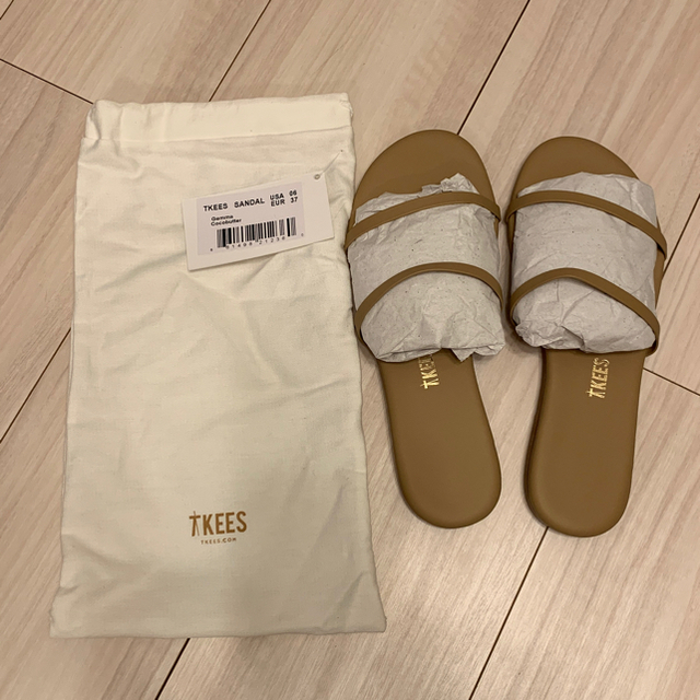 BEAUTY&YOUTH UNITED ARROWS(ビューティアンドユースユナイテッドアローズ)のkanna様確約 TKEES Gemma サンダル レディースの靴/シューズ(ビーチサンダル)の商品写真