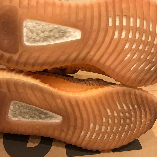 adidas(アディダス)のYEEZY BOOST 350 V2 CLAY メンズの靴/シューズ(スニーカー)の商品写真