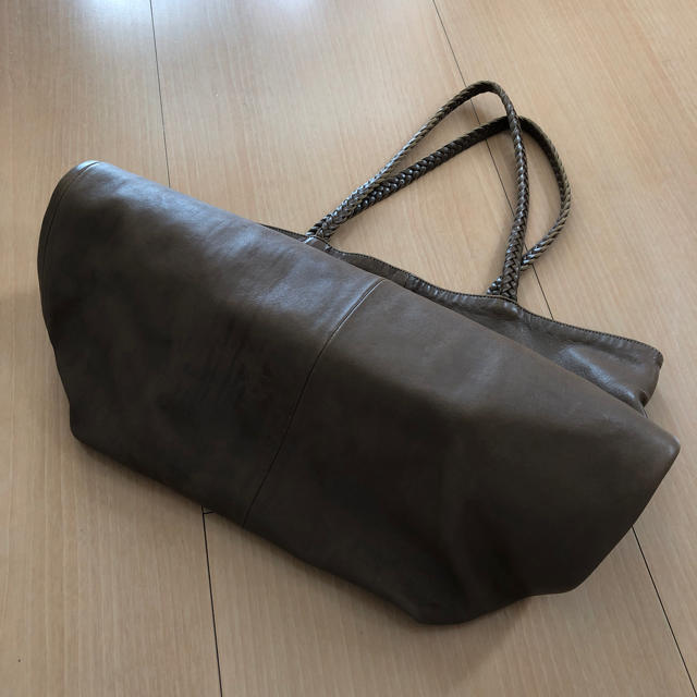 Noble(ノーブル)のNoble NATERRA （ナテラ）羊皮トートバック レディースのバッグ(トートバッグ)の商品写真