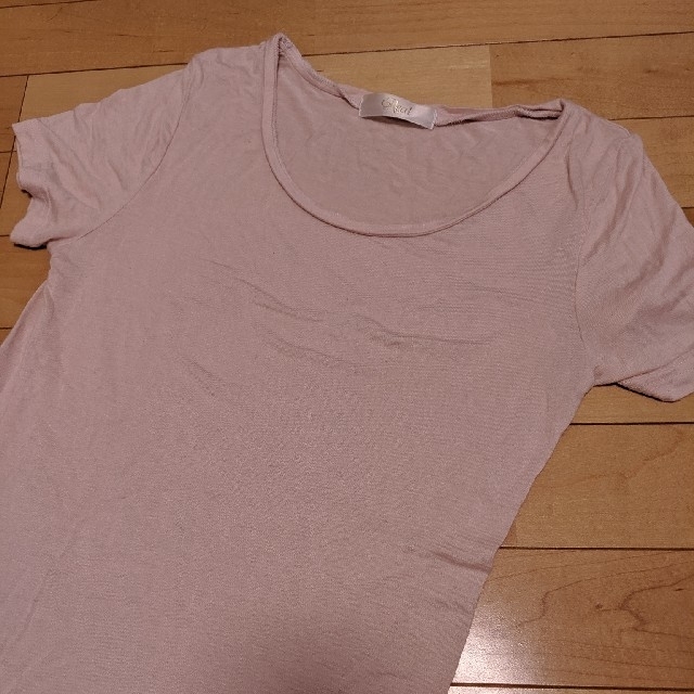 REAL(リアル)のピンクTシャツ レディースのトップス(Tシャツ(半袖/袖なし))の商品写真