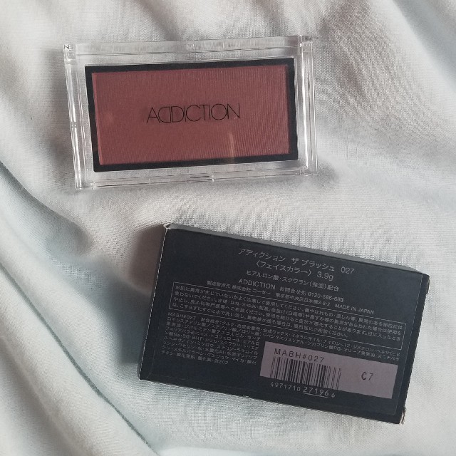 ADDICTION(アディクション)の【最終価格】ADDICTION　チーク コスメ/美容のベースメイク/化粧品(チーク)の商品写真