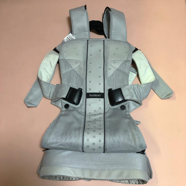 BABYBJORN(ベビービョルン)のベビービョルン 抱っこ紐 キッズ/ベビー/マタニティの外出/移動用品(抱っこひも/おんぶひも)の商品写真