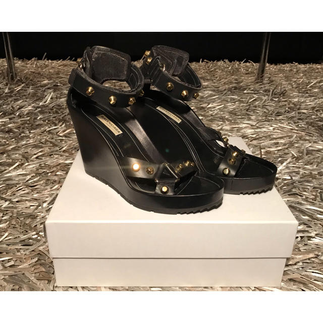 Balenciaga(バレンシアガ)の正規店購入！バレンシアガ BALENCIAGA スタッズ サンダル シューズ 靴 レディースの靴/シューズ(サンダル)の商品写真