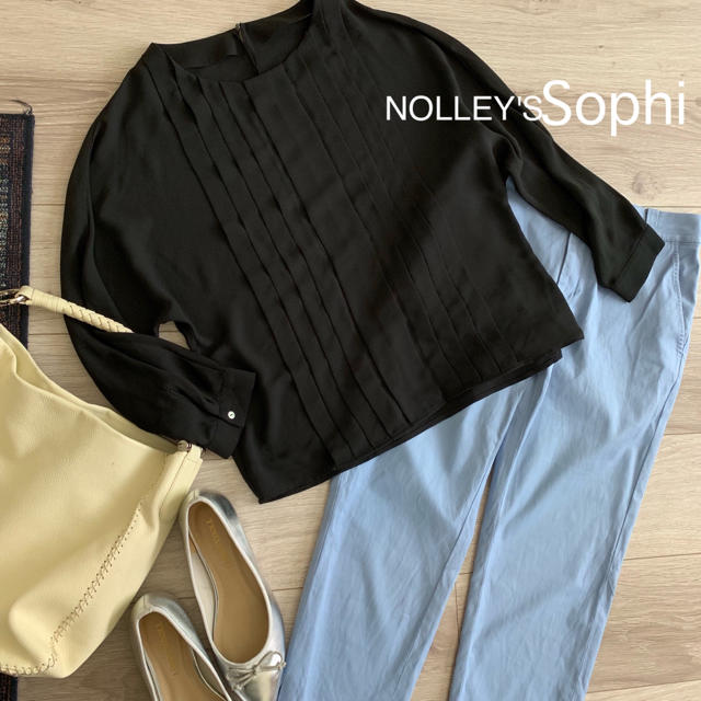 NOLLEY'S(ノーリーズ)のベーク船長様専用✴︎ノーリーズソフィ✴︎上品タック透け感ブラウス♡ レディースのトップス(シャツ/ブラウス(長袖/七分))の商品写真