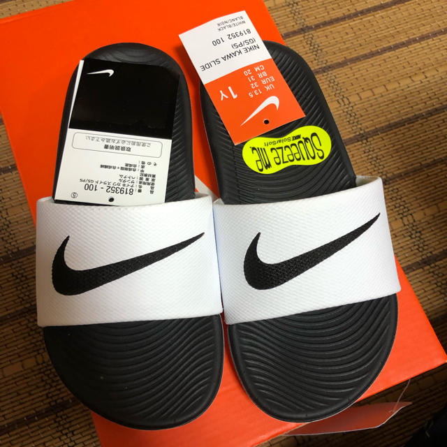 NIKE(ナイキ)の新品 ナイキ サンダル キッズ/ベビー/マタニティのキッズ靴/シューズ(15cm~)(サンダル)の商品写真