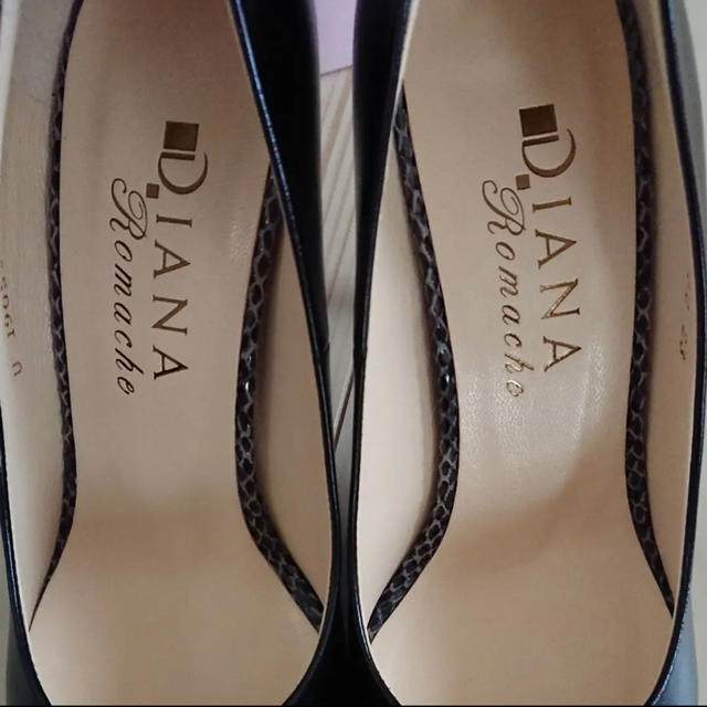 DIANA(ダイアナ)の黒マットパンプス レディースの靴/シューズ(ハイヒール/パンプス)の商品写真