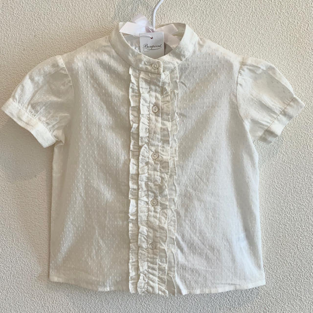 Bonpoint(ボンポワン)の【新品】Bonpoint 3A (95)  🍒白のラッフルブラウス キッズ/ベビー/マタニティのキッズ服女の子用(90cm~)(ブラウス)の商品写真