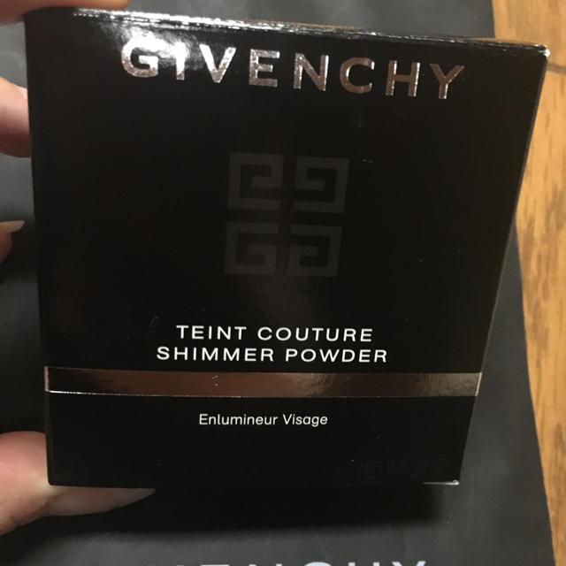 GIVENCHY タンクチュールシマーパウダー