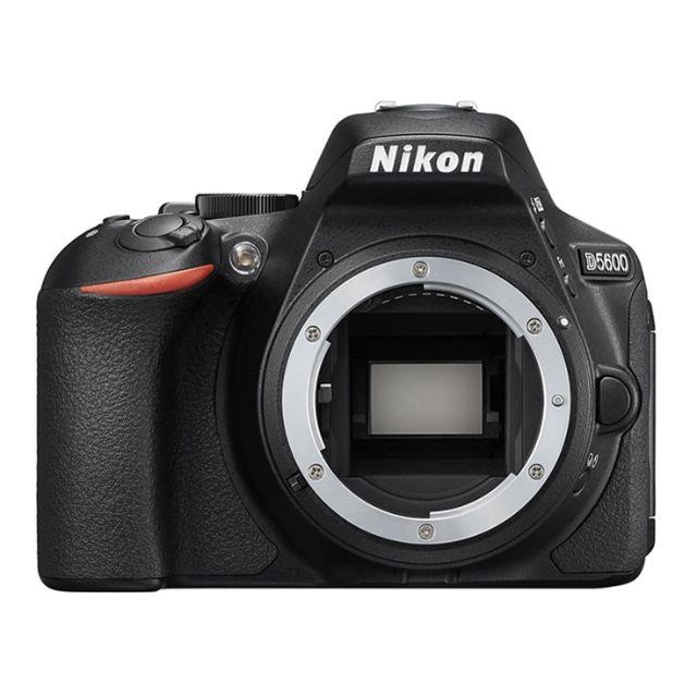 ニコン Nikon D5600 ボディ 一式 未使用