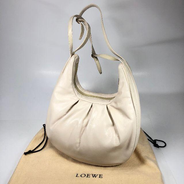 LOEWE(ロエベ)の【美品】ロエベ レザー 軽量ハンドバッグ アイボリー 保存袋付 レディースのバッグ(ハンドバッグ)の商品写真