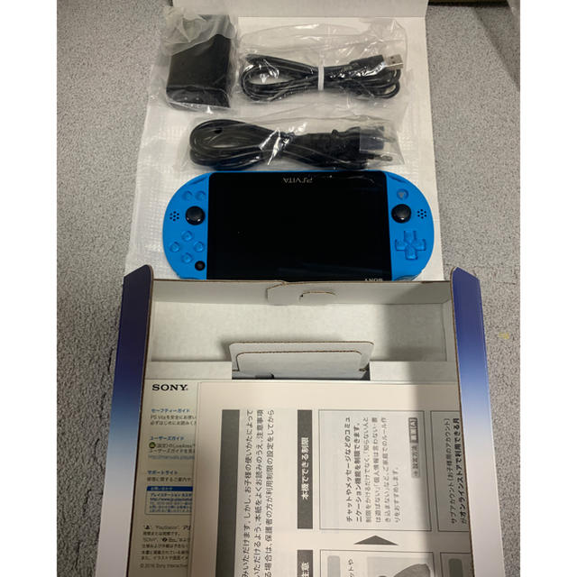 PlayStation Vita(プレイステーションヴィータ)の未使用美品 SONY  PS Vita PCH-2000 ZA23 アクアブルー エンタメ/ホビーのゲームソフト/ゲーム機本体(携帯用ゲーム機本体)の商品写真