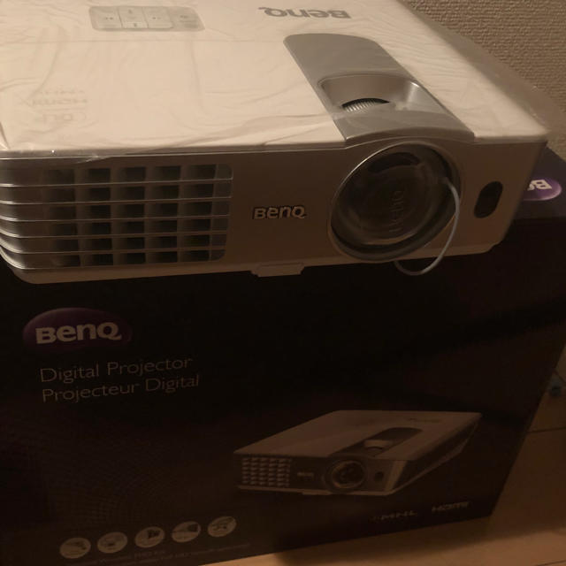 BenQ プロジェクター W1080ST+