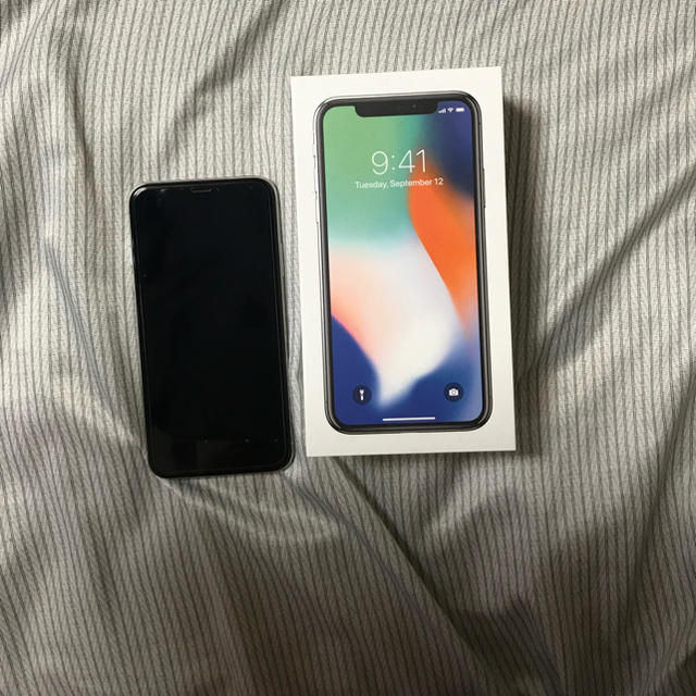 iPhone X シルバー 256㎇スマートフォン本体