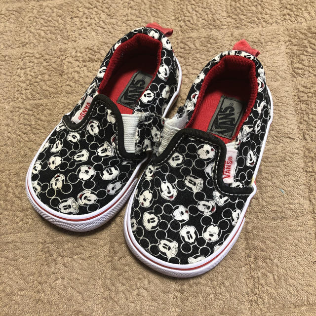 VANS(ヴァンズ)のバンズ  14  ミッキー  スリッポン  スニーカー キッズ/ベビー/マタニティのベビー靴/シューズ(~14cm)(スニーカー)の商品写真