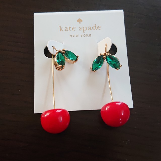 kate spade new york(ケイトスペードニューヨーク)の2日間限定値下げ ケイト・スペード チェリーピアス レディースのアクセサリー(ピアス)の商品写真