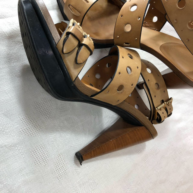 TOD'S(トッズ)のTod's  イタリア ハンドメイド ヌメ革 キャメル 22cm レディースの靴/シューズ(サンダル)の商品写真