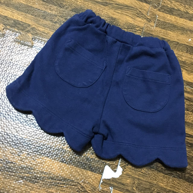 西松屋(ニシマツヤ)のショートパンツ 2枚セット 90 キッズ/ベビー/マタニティのキッズ服女の子用(90cm~)(パンツ/スパッツ)の商品写真