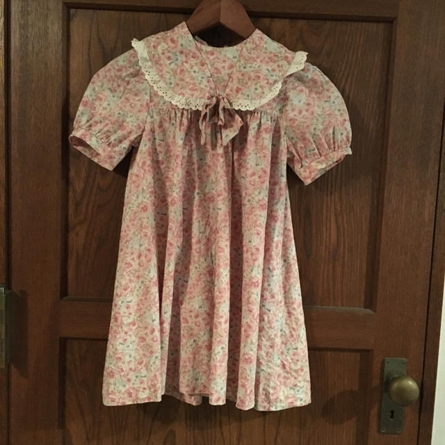 LAURA ASHLEY(ローラアシュレイ)のビンテージのローラアシュレイのワンピース キッズ/ベビー/マタニティのキッズ服女の子用(90cm~)(ワンピース)の商品写真