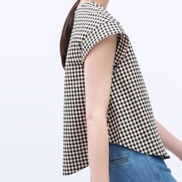 ZARA(ザラ)のzaraチェック柄トップス レディースのトップス(カットソー(半袖/袖なし))の商品写真