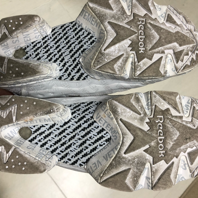 VETEMENTS Reebok ポンプフューリー - スニーカー