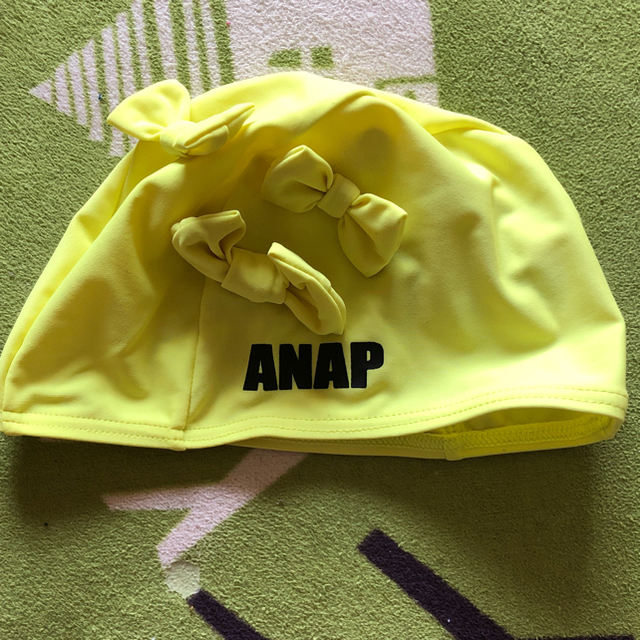 ANAP Kids(アナップキッズ)のアナップキッズラッシュガード 帽子付き キッズ/ベビー/マタニティのキッズ服女の子用(90cm~)(水着)の商品写真