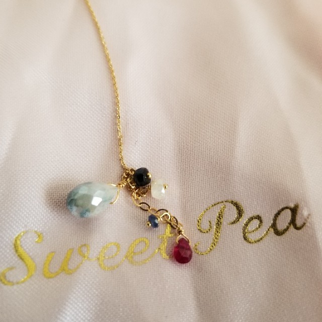 Sweet Peaスイートピー18kと天然石トリコロールカラーピアス | www