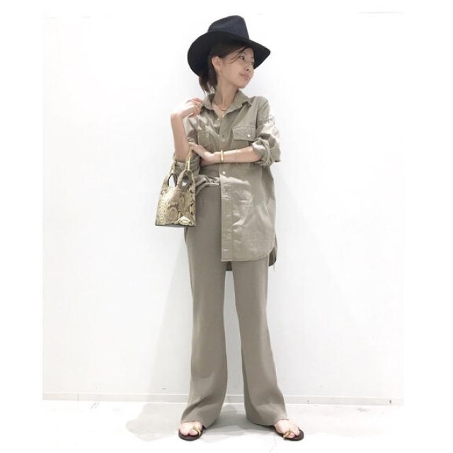 アパルトモン REMI RELIEF CHAMBRAY シャツ ベージュ