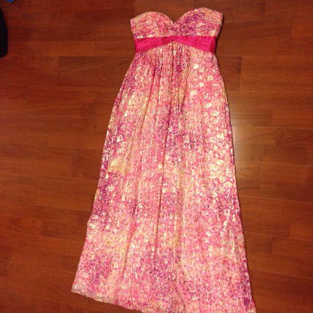 BCBGMAXAZRIA(ビーシービージーマックスアズリア)のBCBG♡ワンピ ドレス ゴールド レディースのフォーマル/ドレス(ロングドレス)の商品写真