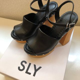 スライ(SLY)のSLY サンダル Sサイズ(サンダル)