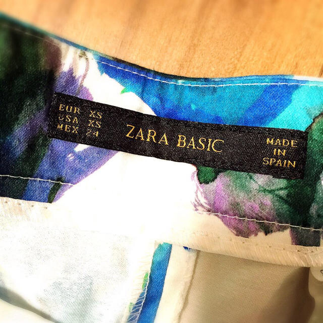 ZARA(ザラ)のZARA♡ショーパン 大柄 花柄 レディースのパンツ(キュロット)の商品写真