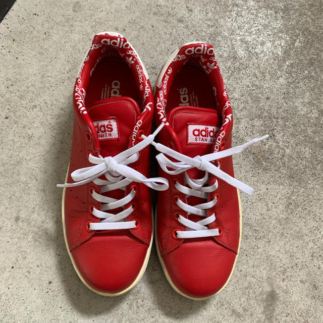 adidas - adidas スタンスミス 赤 スニーカーの通販 by adidas - adidas スタンスミス 赤 スニーカーの通販 by