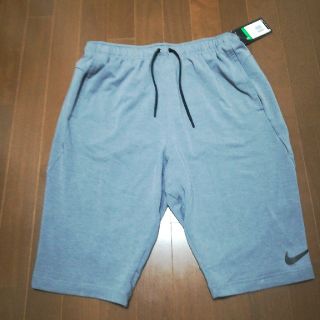 ナイキ(NIKE)の●ナイキ　ハーフパンツ　XL●新品タグ付き(ショートパンツ)