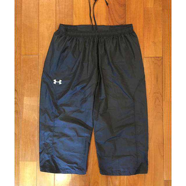 UNDER ARMOUR(アンダーアーマー)のアンダーアーマー☆パンツ 黒  XL スポーツ/アウトドアのトレーニング/エクササイズ(トレーニング用品)の商品写真