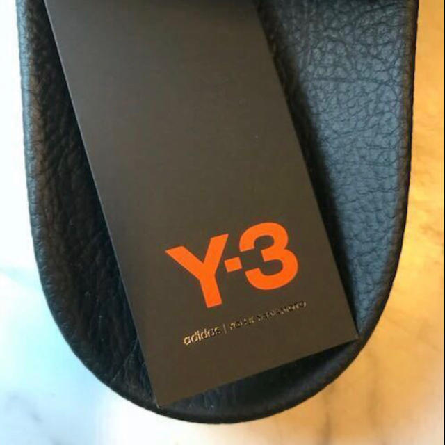 Y-3(ワイスリー)のadidas 【Y-3】 アディダス ワイスリー ホワイト/ブラック23.5 メンズの靴/シューズ(サンダル)の商品写真