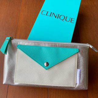 クリニーク(CLINIQUE)の◼️非売品◼️ CLINIQUE シルバー×ブランドカラー ポーチ(ポーチ)