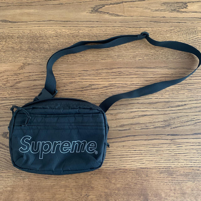 ショルダーバッグ18 F/W Supreme Shoulder Bag