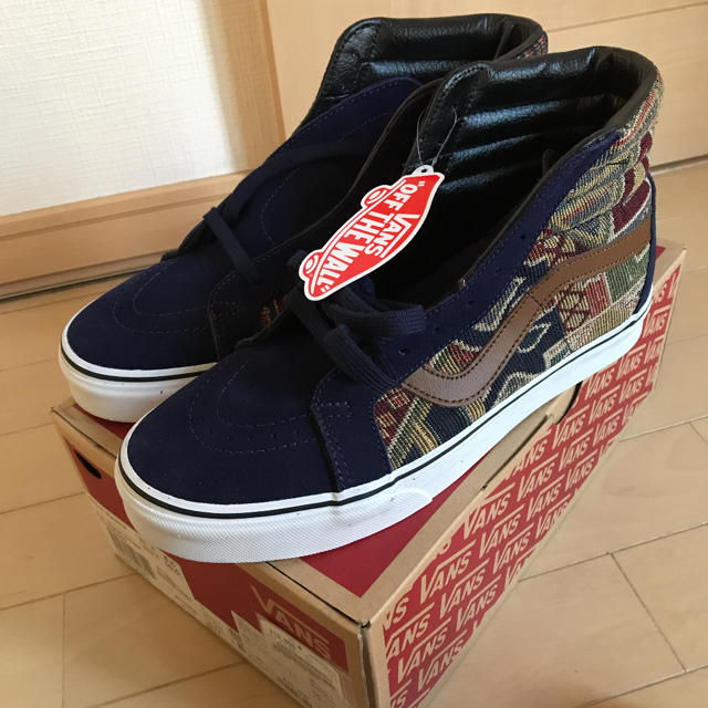 VANS(ヴァンズ)の☆新品未使用箱付き☆バンズHi スェード　26.5㎝ メンズの靴/シューズ(スニーカー)の商品写真