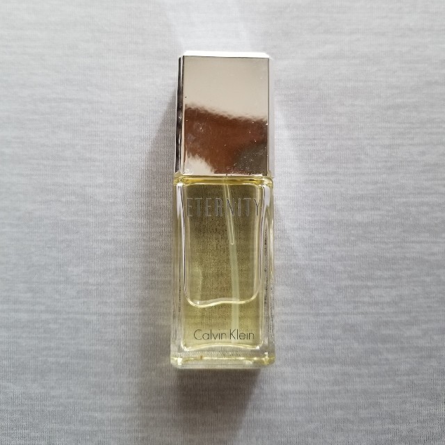 Calvin Klein(カルバンクライン)のCalvin Klein　ETERNITY⭐USED コスメ/美容の香水(香水(女性用))の商品写真