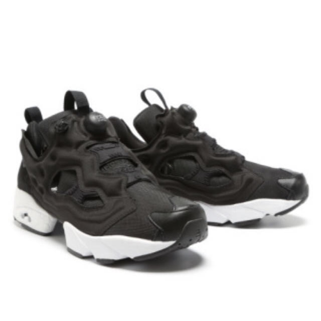 Reebok(リーボック)の新品 Reebok CLASSIC INSTAPUMP FURY Black メンズの靴/シューズ(スニーカー)の商品写真