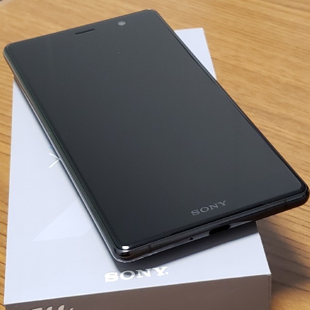 Xperia(エクスペリア)のXperia XZ2 Premium SOV38 Simロック解除済み スマホ/家電/カメラのスマートフォン/携帯電話(スマートフォン本体)の商品写真