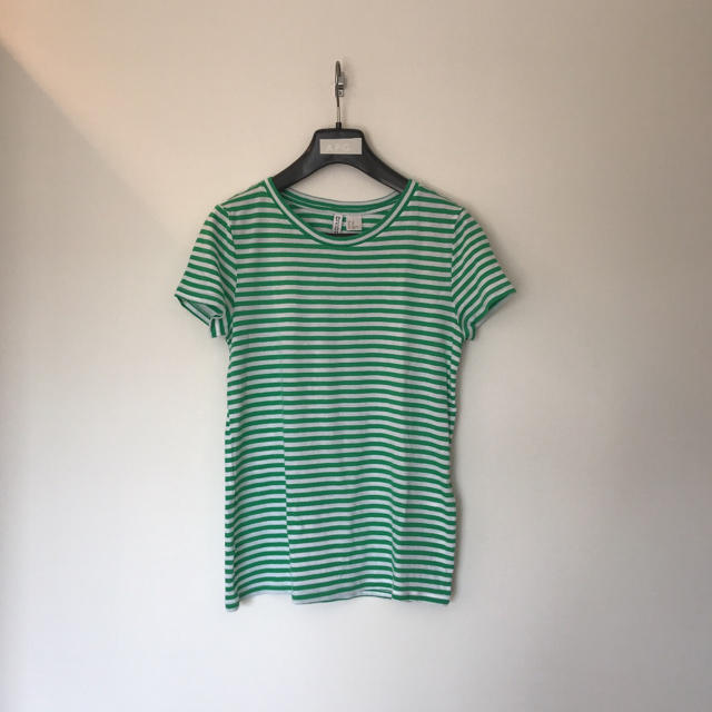 H&M(エイチアンドエム)の新品 H&M ボーダーTシャツ レディースのトップス(Tシャツ(半袖/袖なし))の商品写真