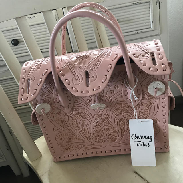 今季新作♥️2019SS マエストラS ビンテージ カービングバッグ 大人気
