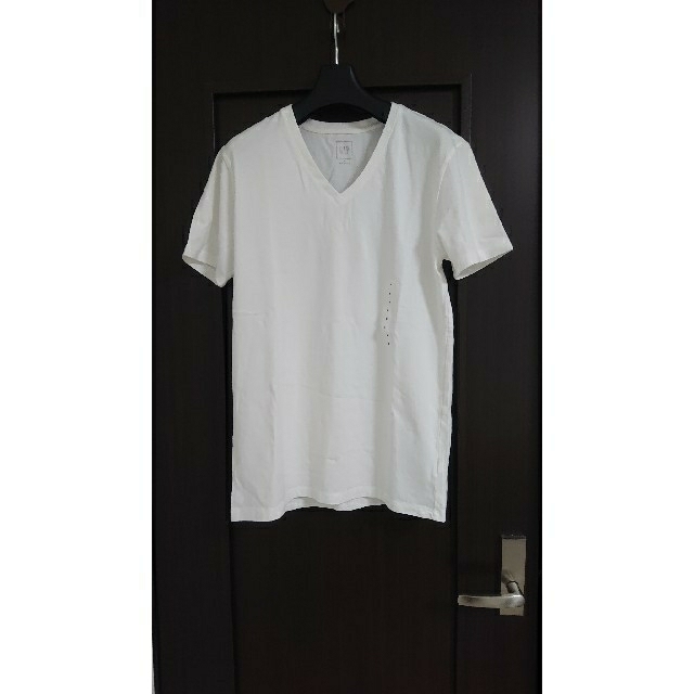 GAP(ギャップ)のgap  未使用 3枚組 Tシャツ Vネック  メンズのトップス(Tシャツ/カットソー(半袖/袖なし))の商品写真