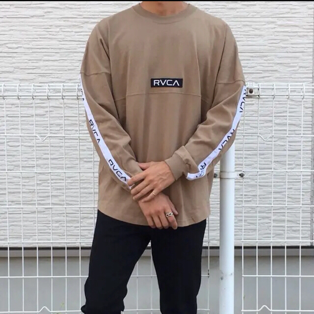 RVCA(ルーカ)のRVCA テープロゴ ロンT メンズのトップス(Tシャツ/カットソー(七分/長袖))の商品写真