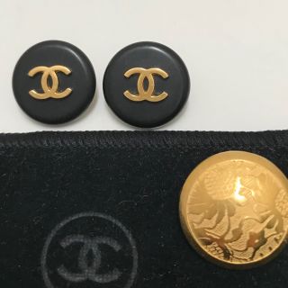 シャネル(CHANEL)のシャネルのボタン２個&小袋などおまけ(テーラードジャケット)