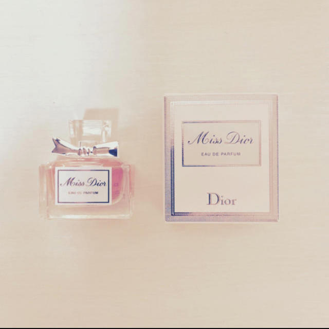 Christian Dior(クリスチャンディオール)のDior★ミス ディオール オードゥ パルファン コスメ/美容の香水(香水(女性用))の商品写真