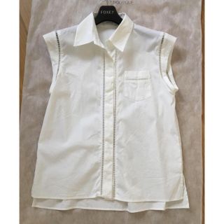 フォクシー(FOXEY)のひかけいさま専用☆新タグ☆フォクシー とモスキーノのブラウス(シャツ/ブラウス(半袖/袖なし))