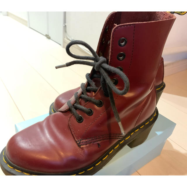 Dr.Martens(ドクターマーチン)の限定品Dr.Martin 8ホール/チェリーレッド レディースの靴/シューズ(ブーツ)の商品写真