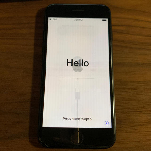 Apple(アップル)のiPhone7 ジャンク品 スマホ/家電/カメラのスマートフォン/携帯電話(スマートフォン本体)の商品写真