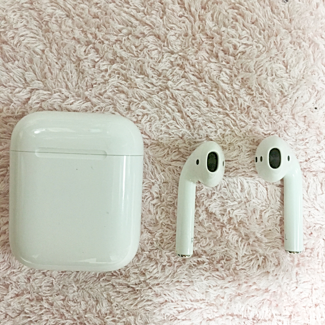 AirPods